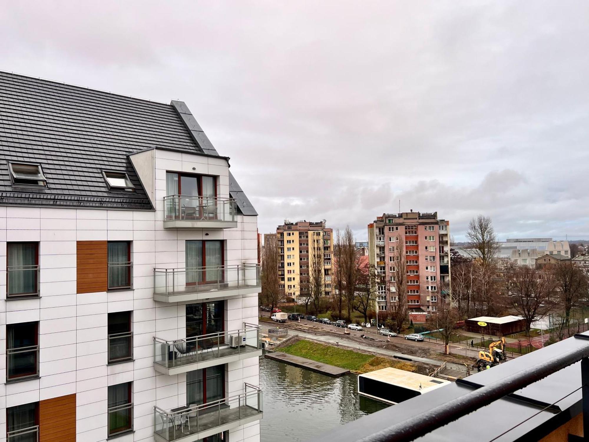 Chmielna Riverview From Balcony By Piroko Apartment Danzig